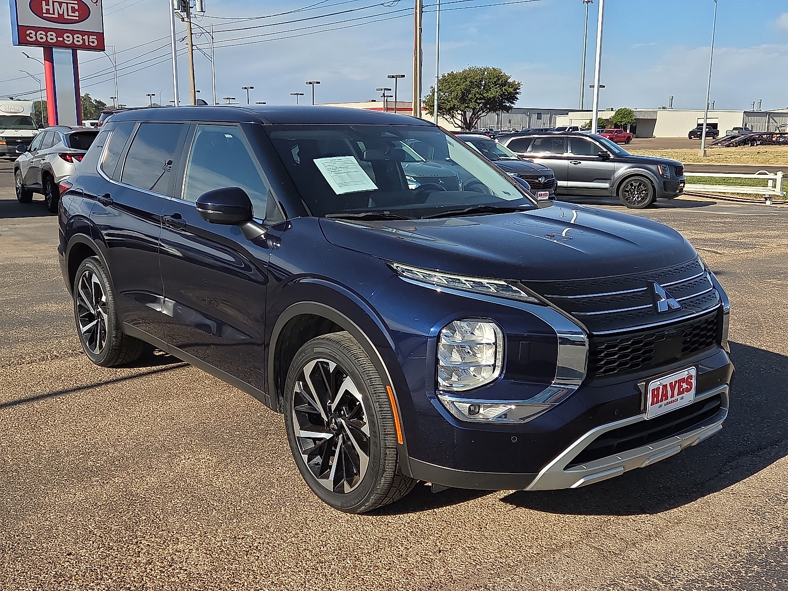 View Mitsubishi Outlander details