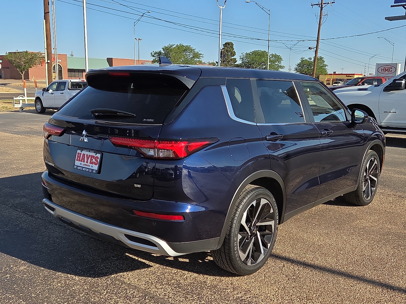 View Mitsubishi Outlander details