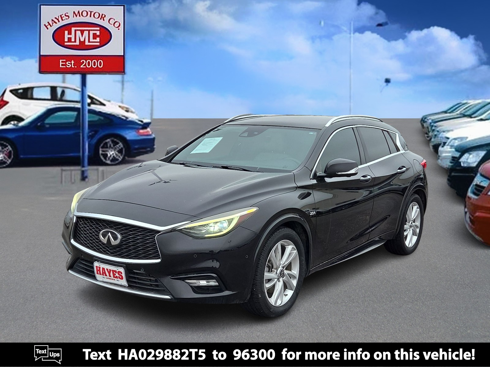 2017 INFINITI QX30 Premium