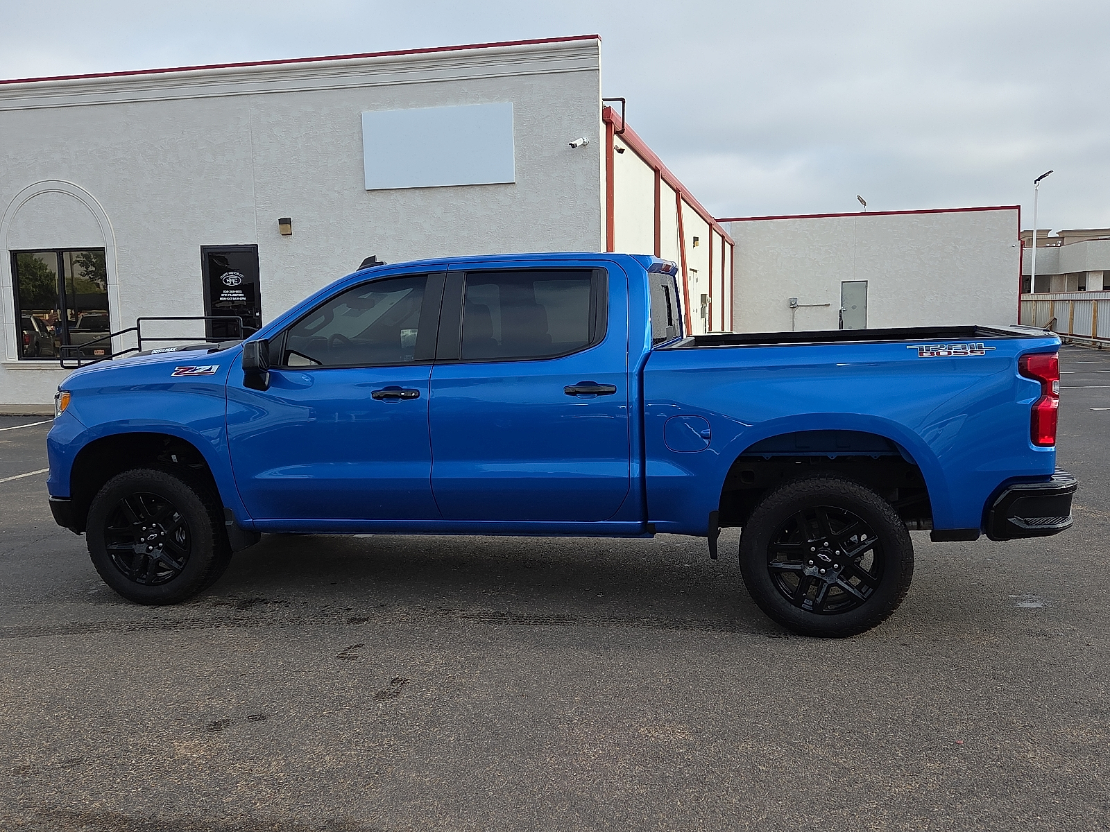 View Chevrolet Silverado 1500 details