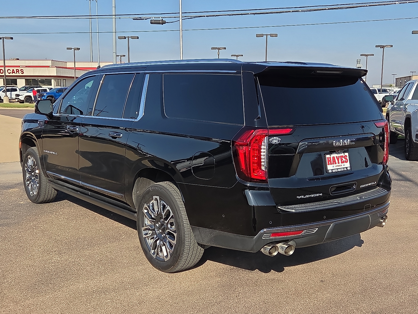View GMC Yukon XL details