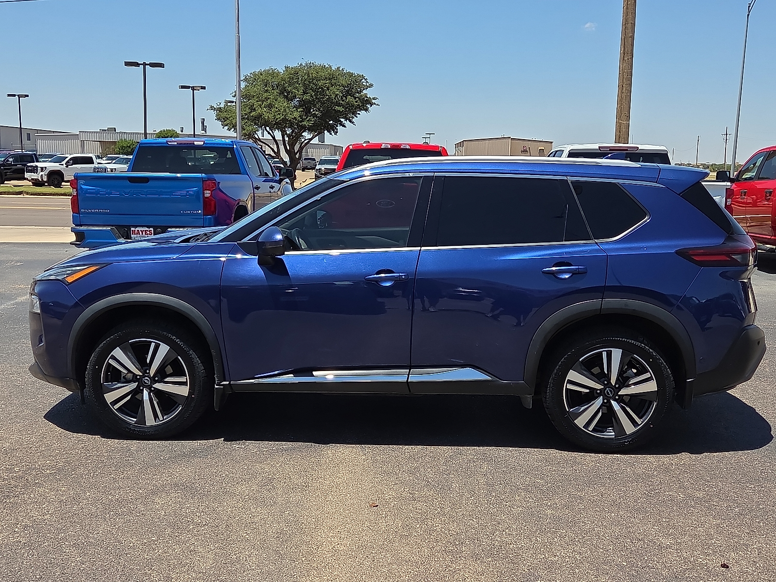 View Nissan Rogue details