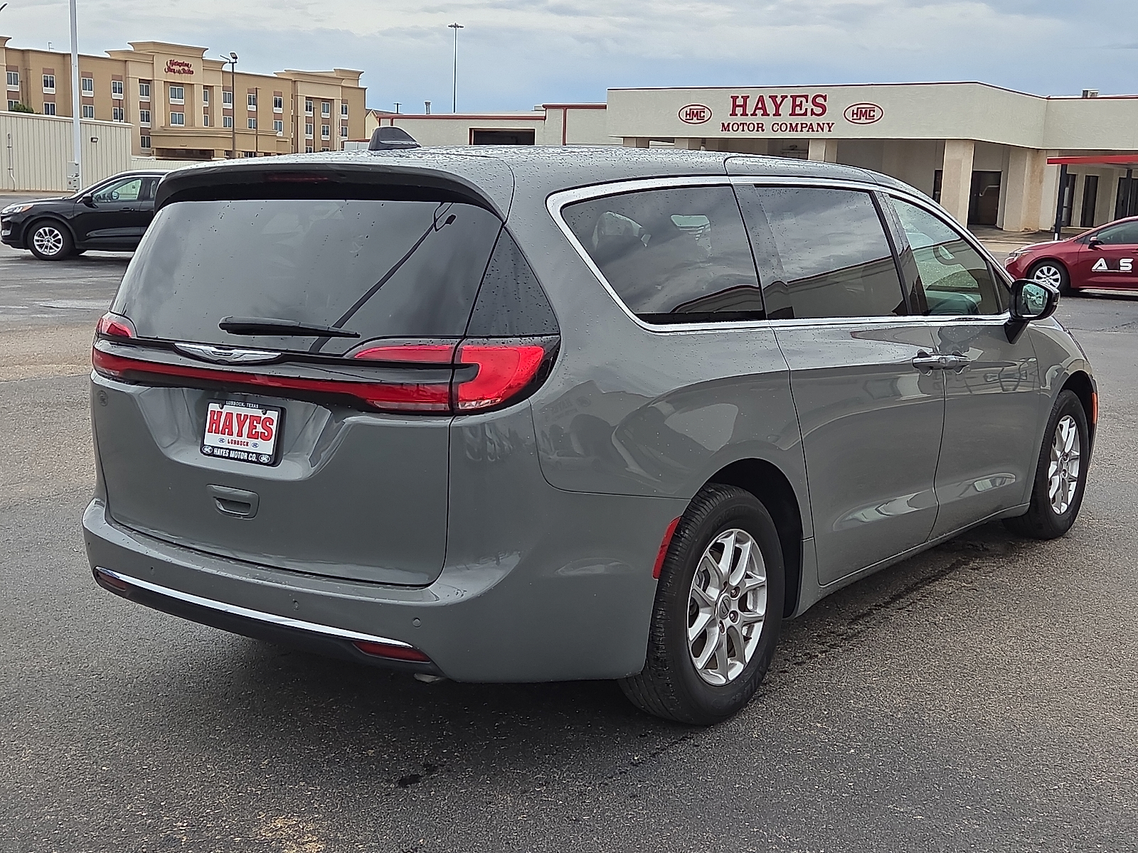 View Chrysler Pacifica details