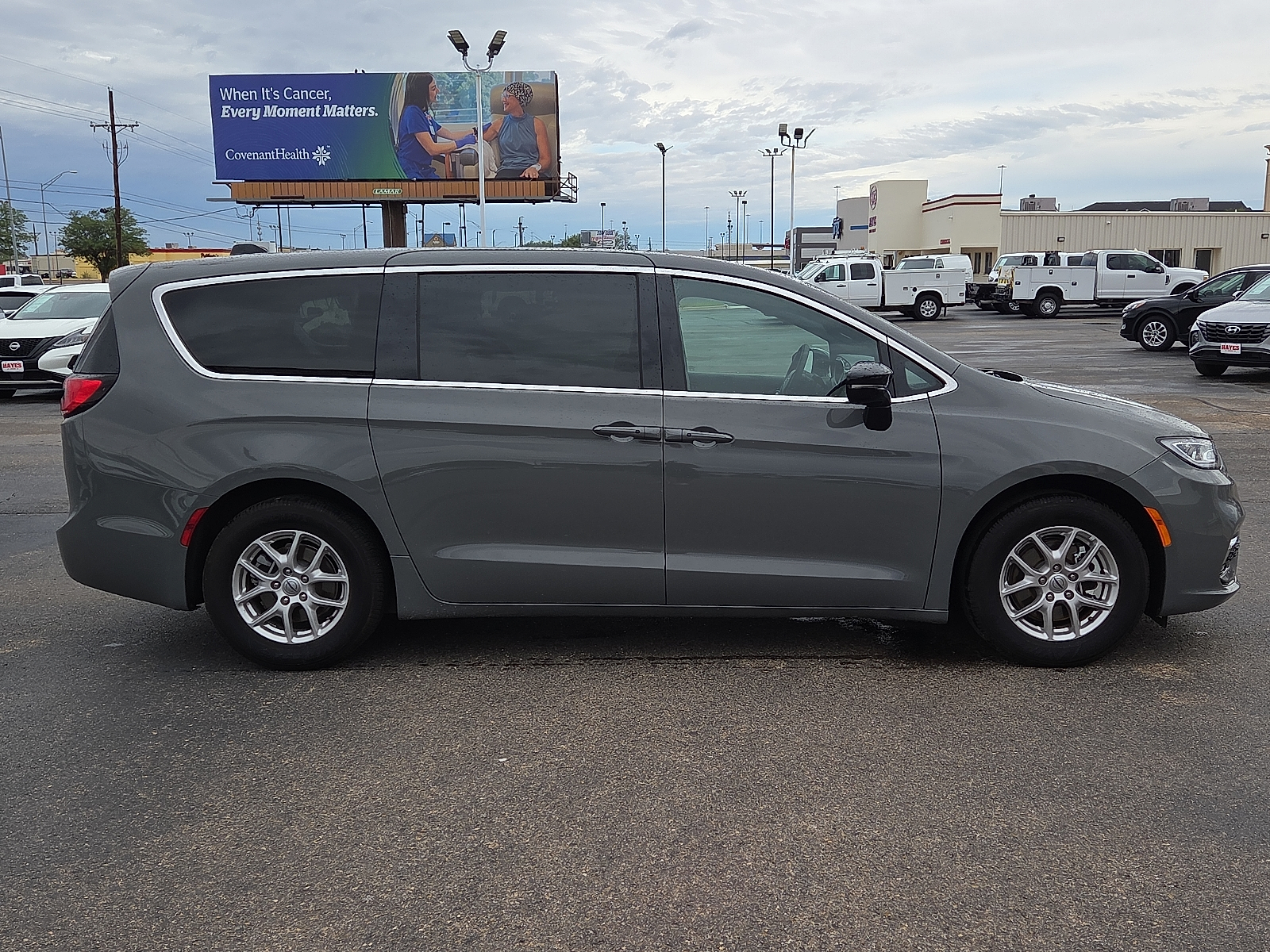 View Chrysler Pacifica details