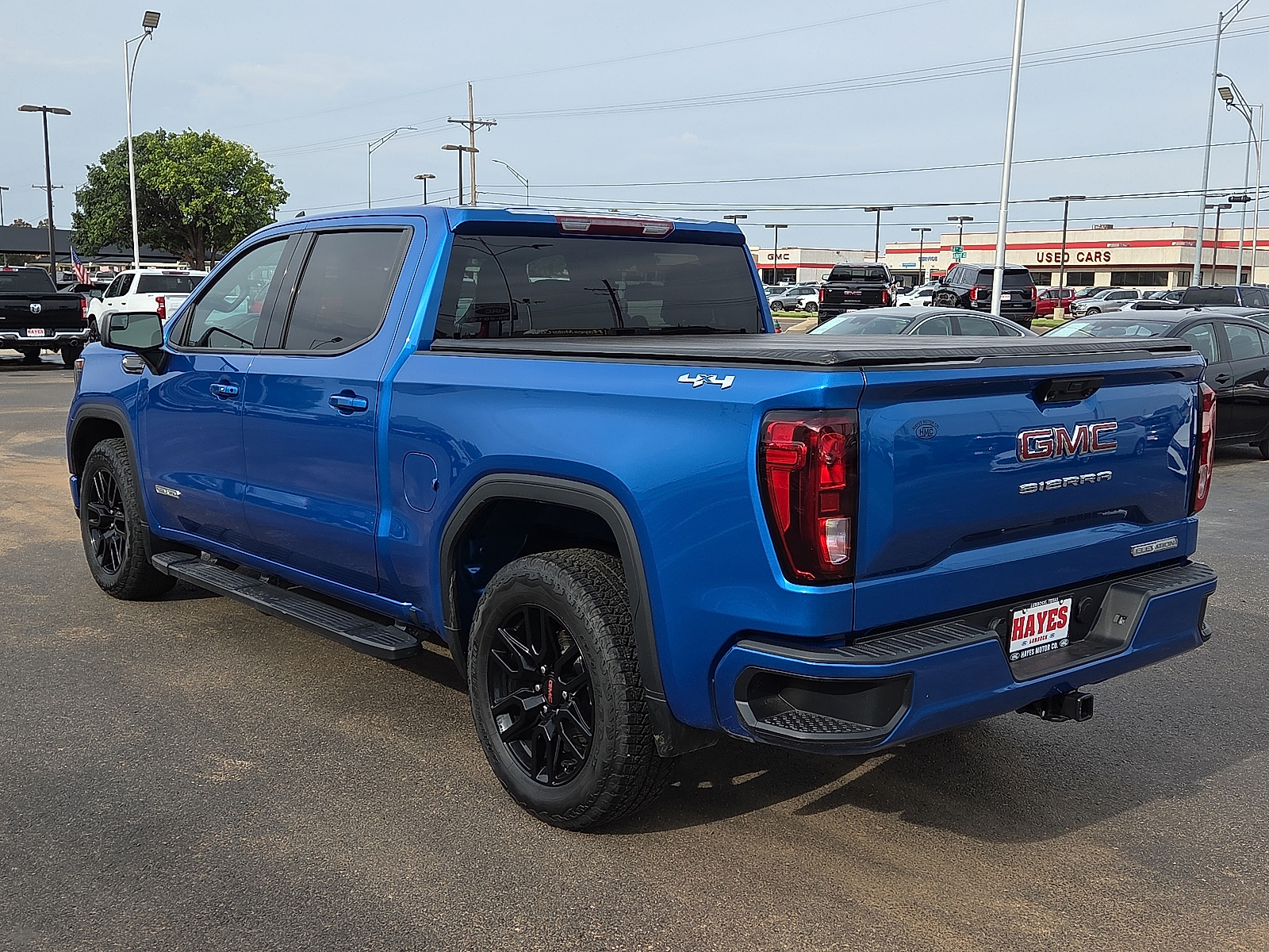 View GMC Sierra 1500 details