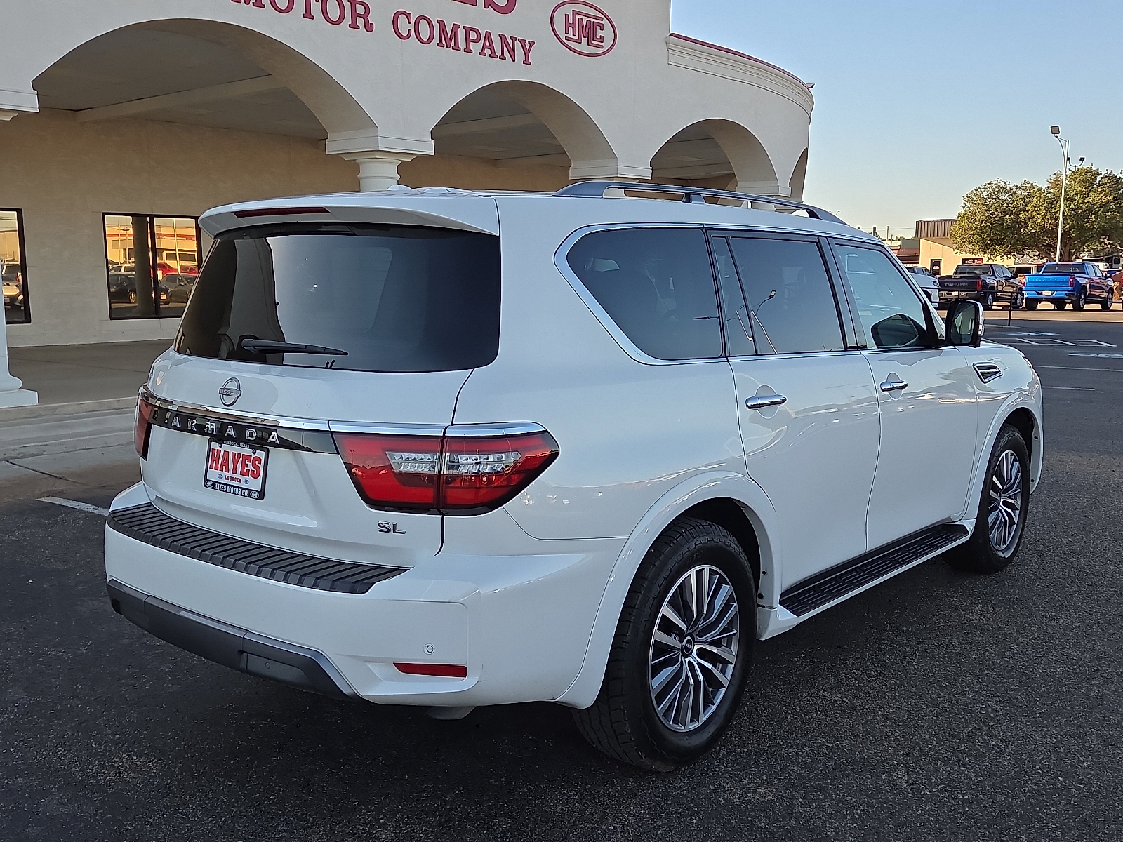 View Nissan Armada details