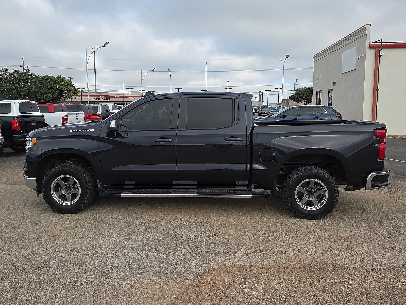 View Chevrolet Silverado 1500 details