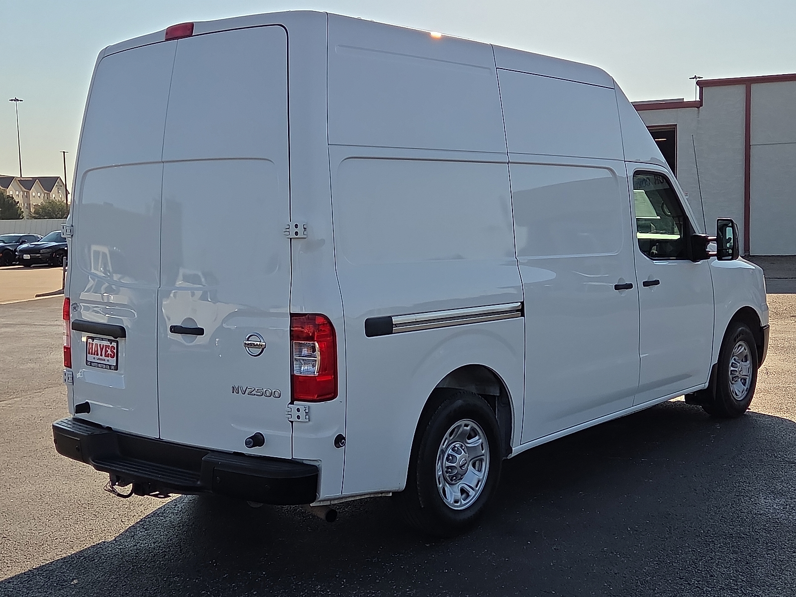 View Nissan NV Cargo NV2500 HD details