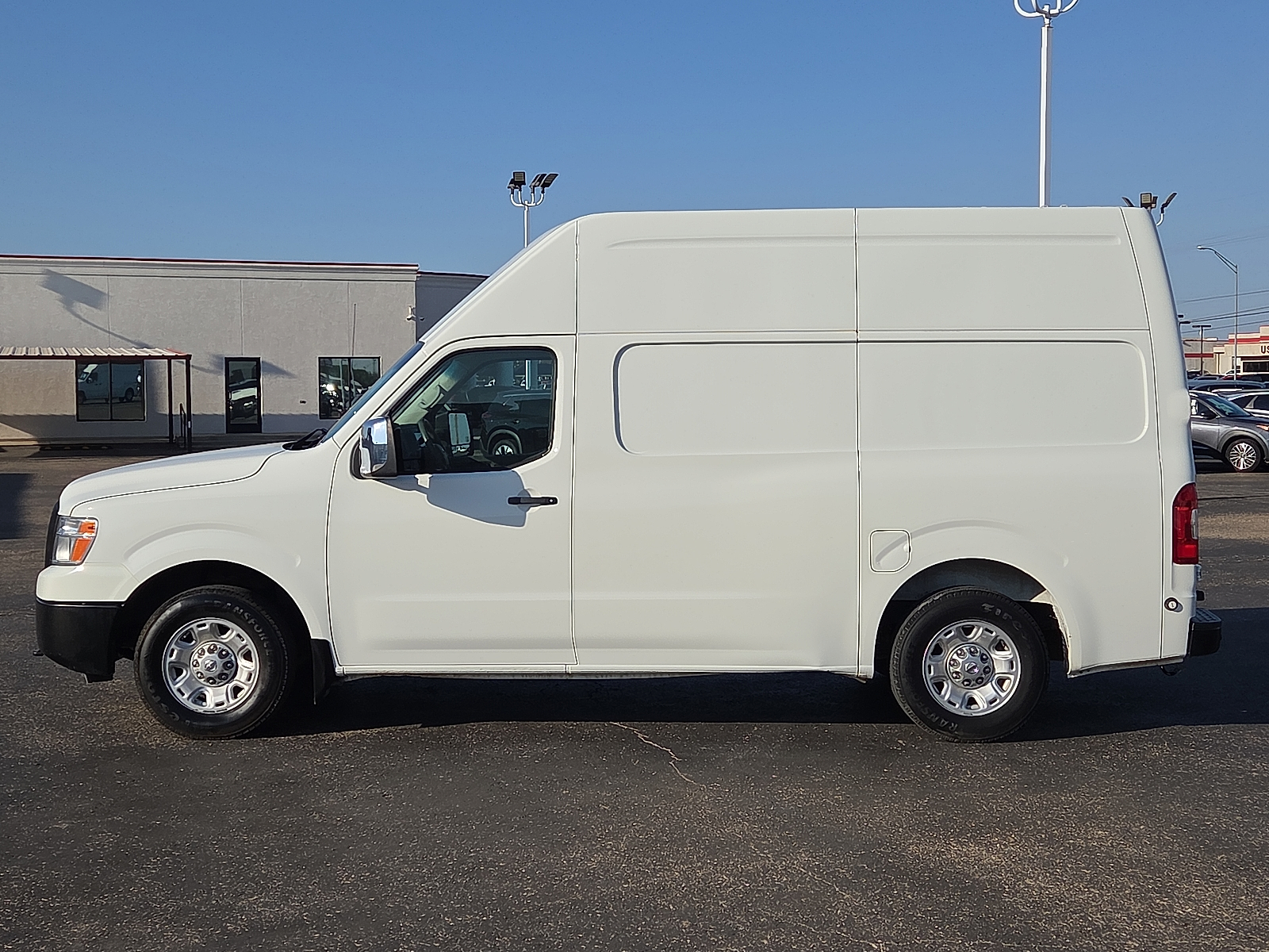 View Nissan NV Cargo NV2500 HD details