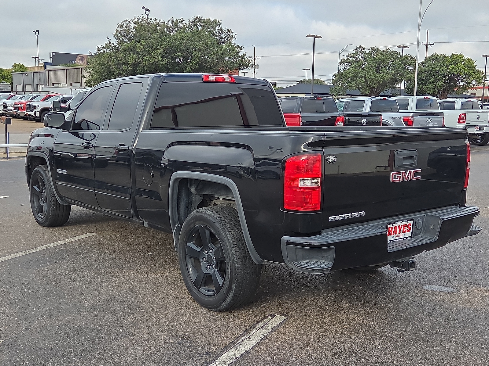 View GMC Sierra 1500 details