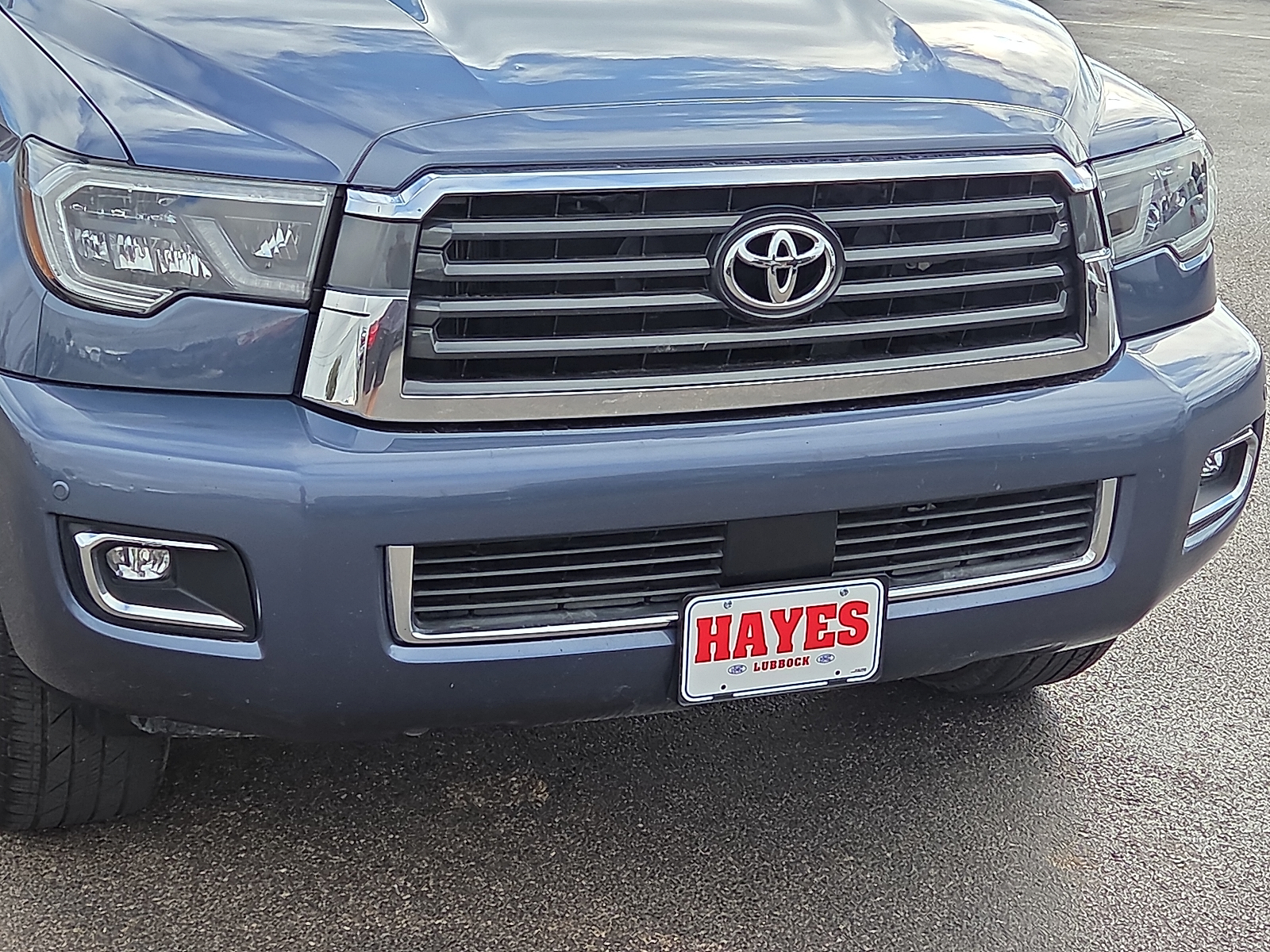 View Toyota Sequoia details