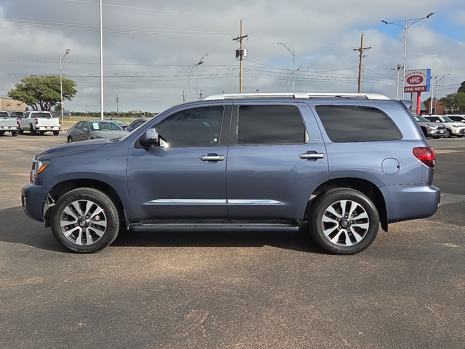 View Toyota Sequoia details