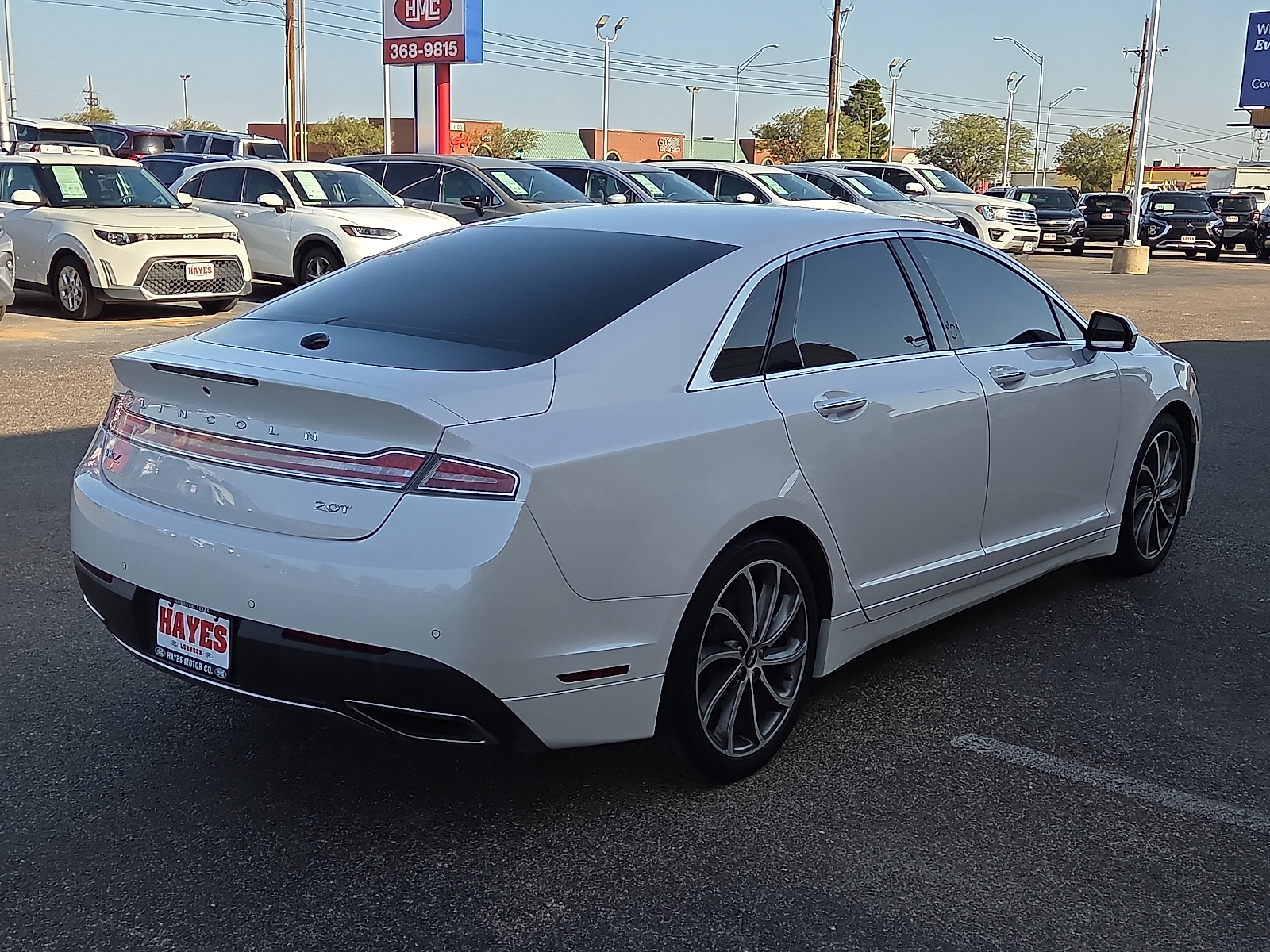 View Lincoln MKZ details