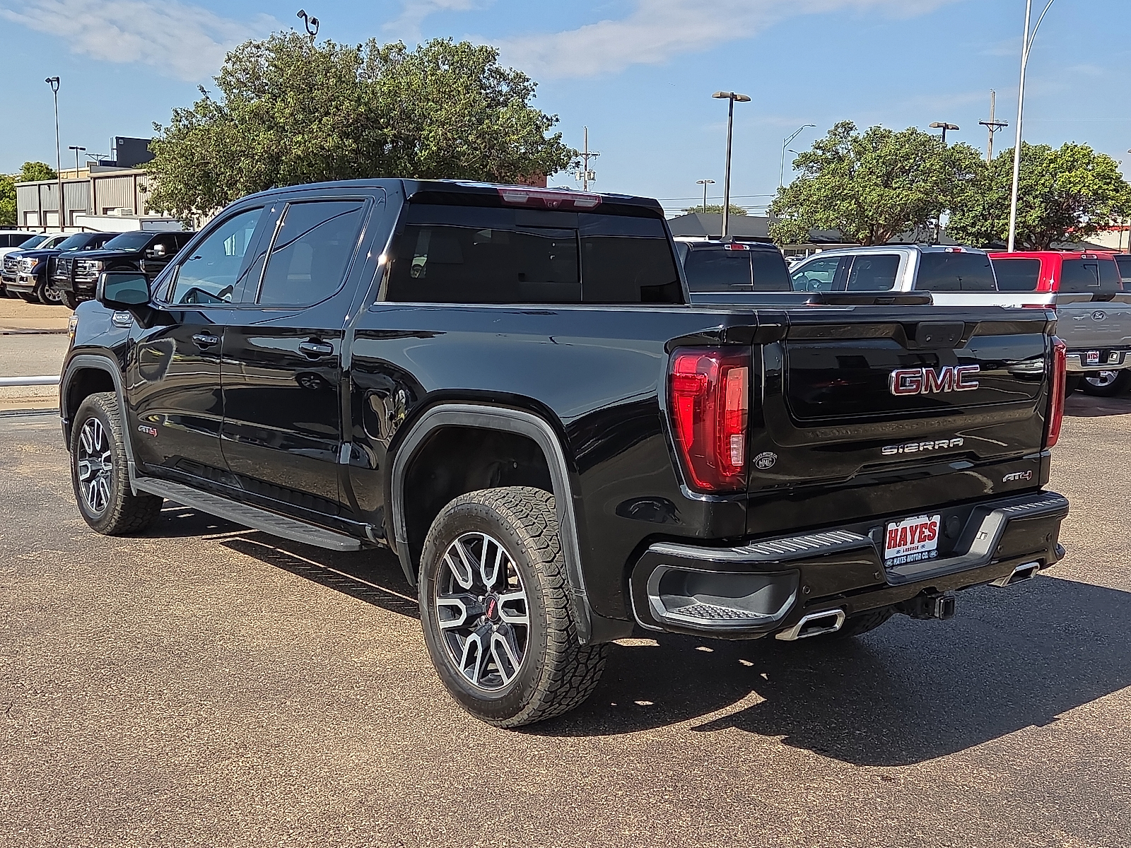 View GMC Sierra 1500 details