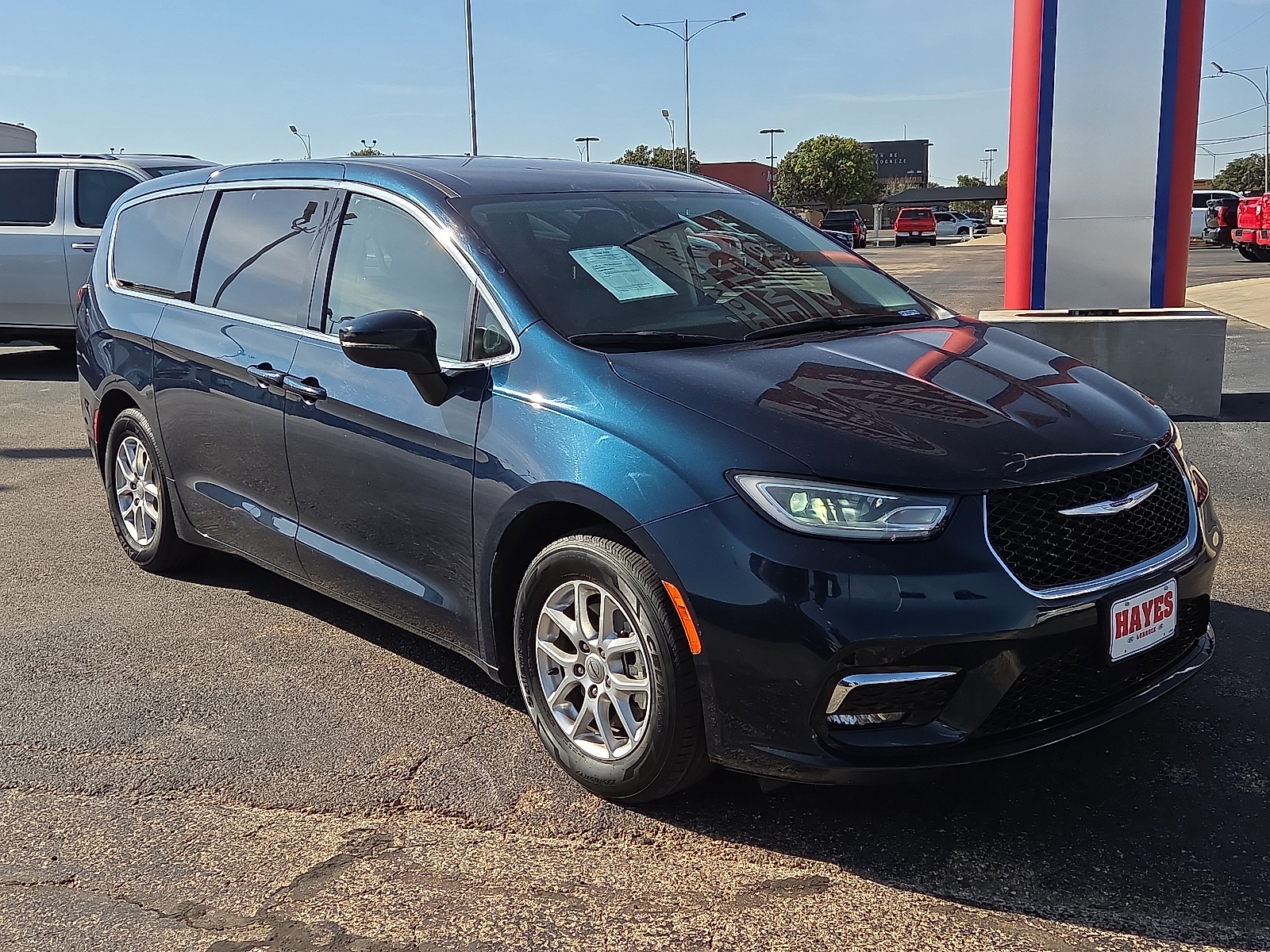View Chrysler Pacifica details