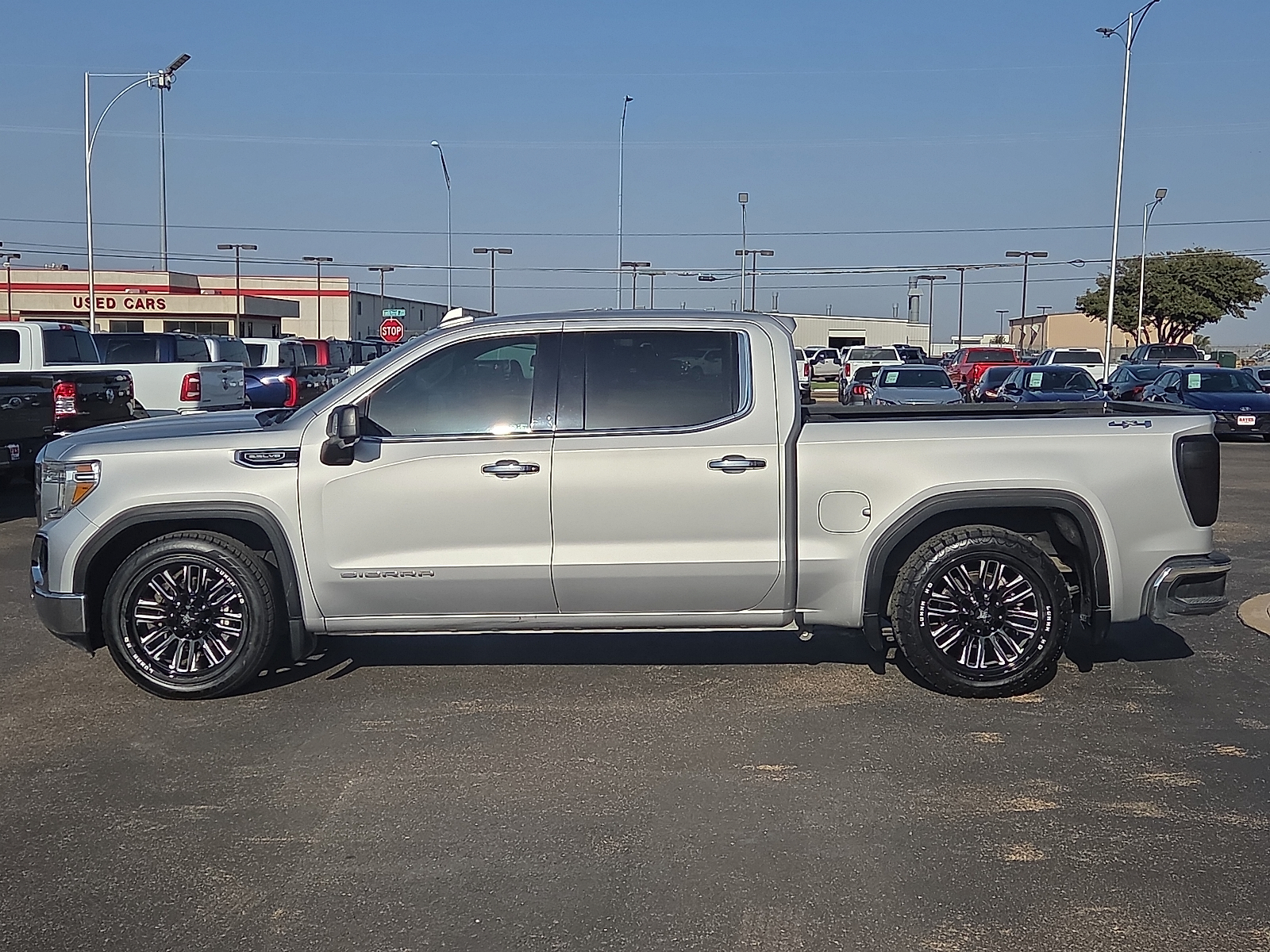 View GMC Sierra 1500 details