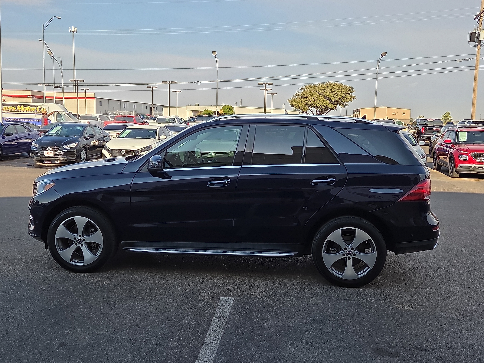View Mercedes-Benz GLE 350 details