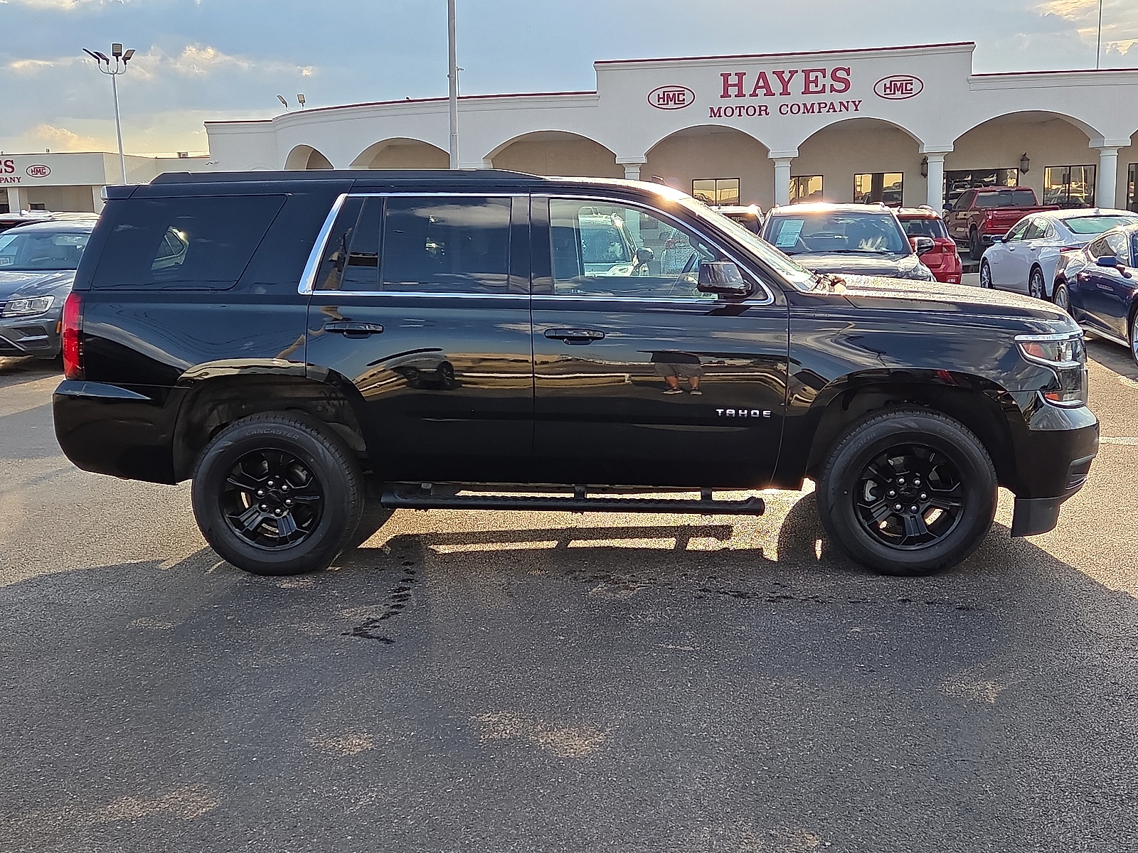 View Chevrolet Tahoe details