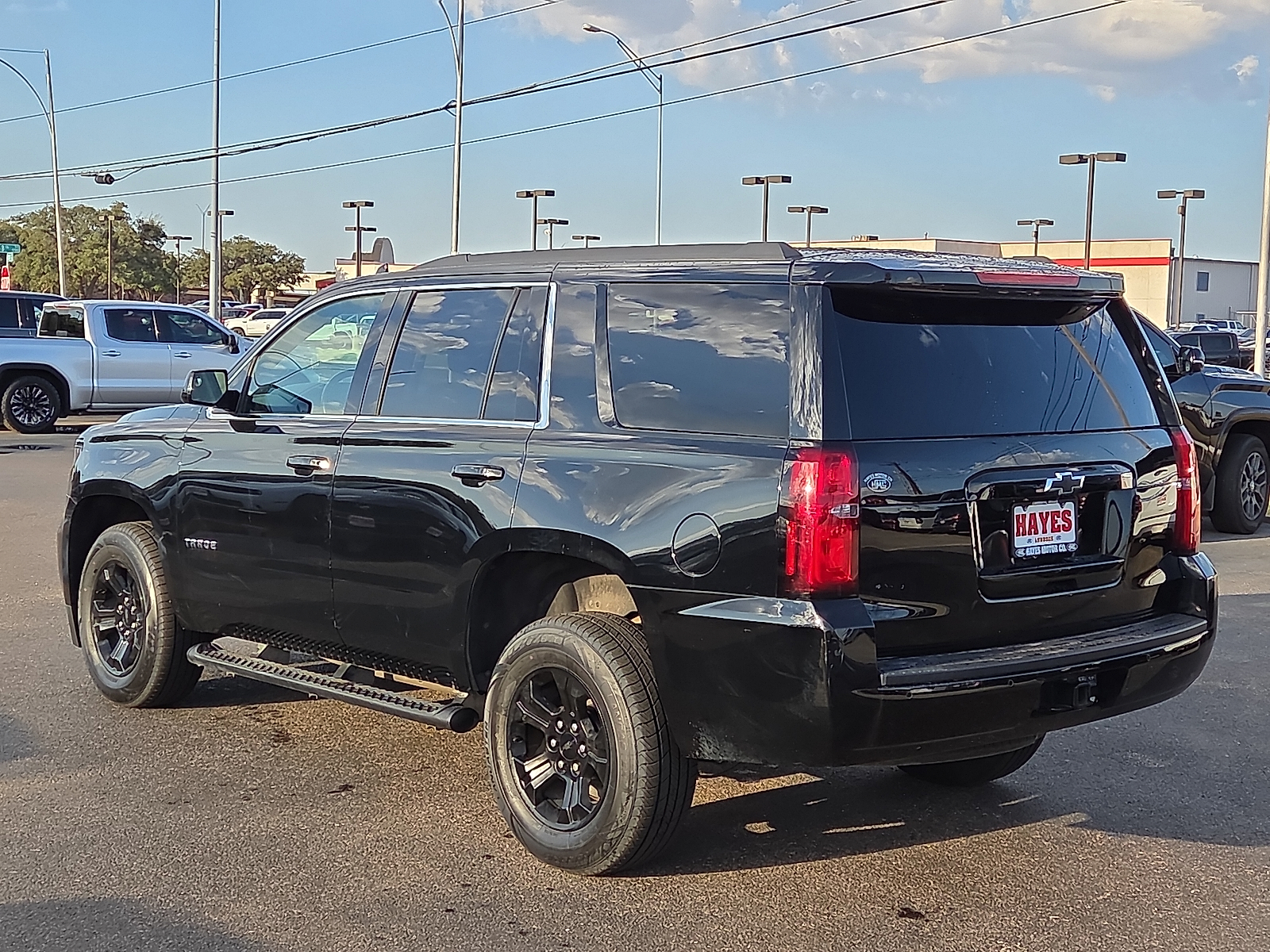 View Chevrolet Tahoe details