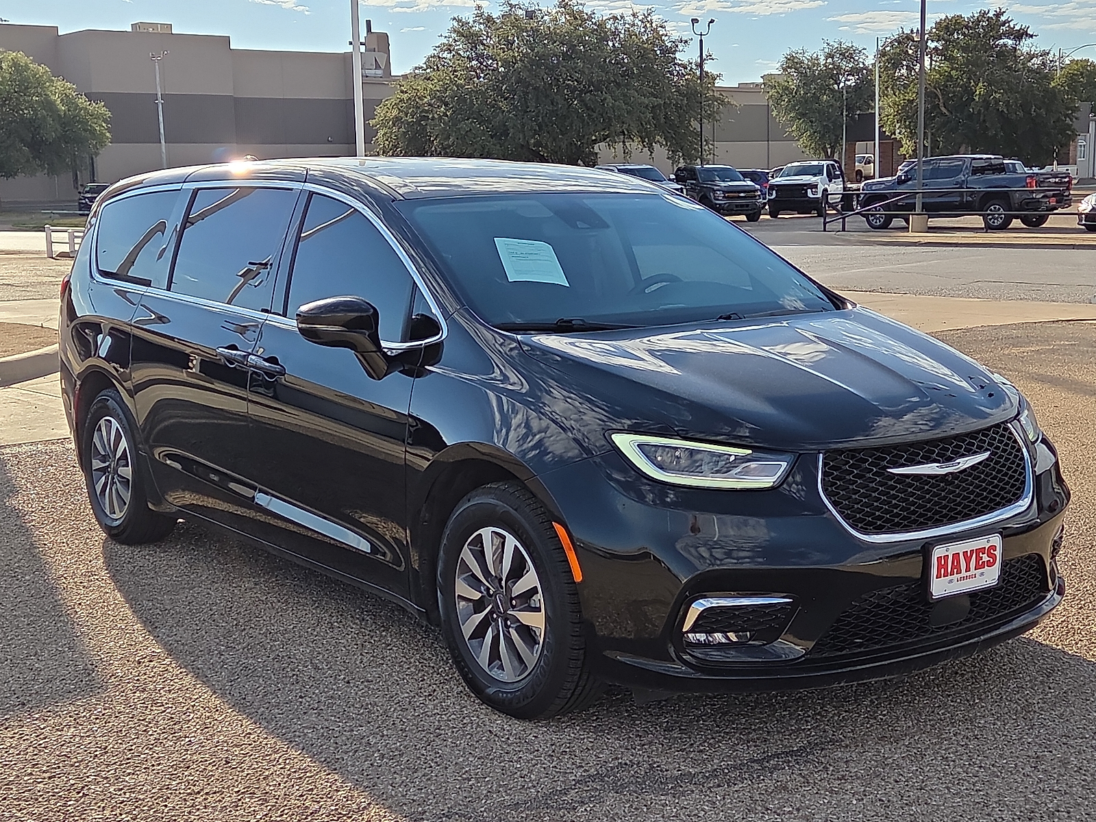 View Chrysler Pacifica Hybrid details