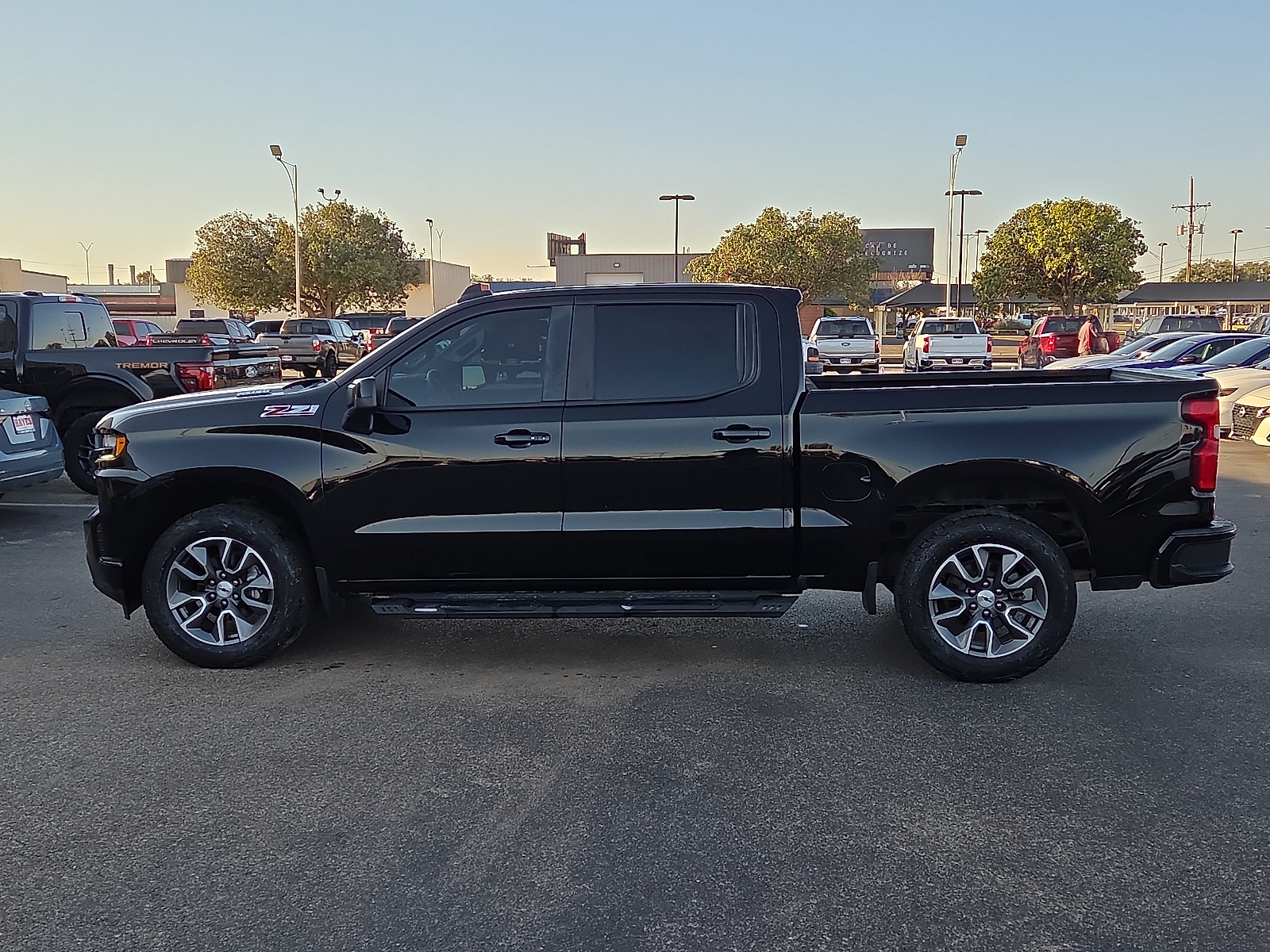 View Chevrolet Silverado 1500 details