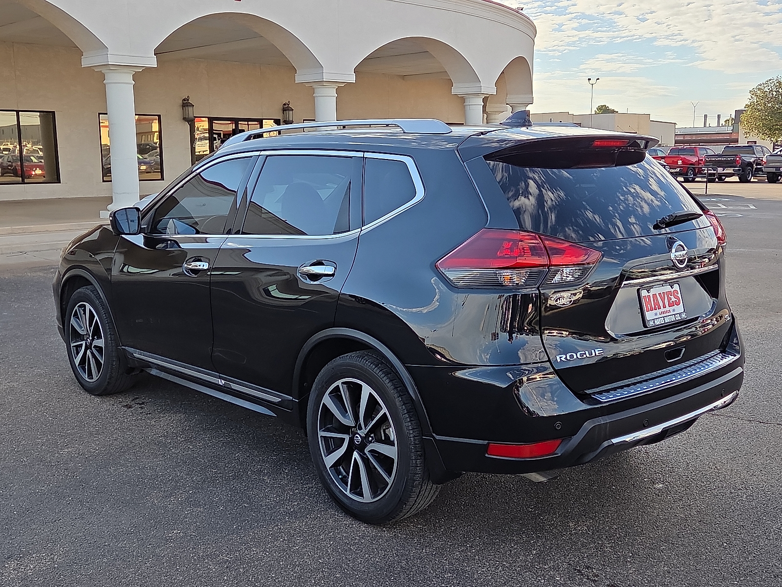 View Nissan Rogue details