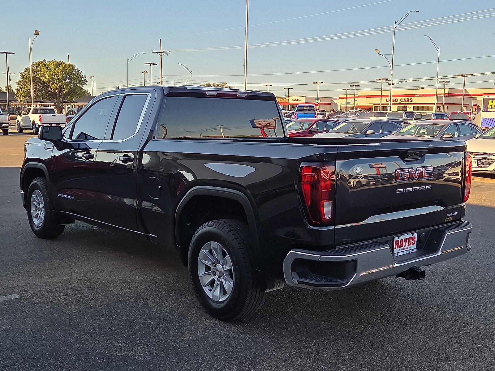 View GMC Sierra 1500 details