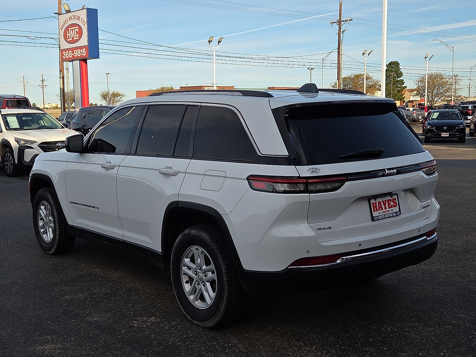 View Jeep Grand Cherokee details