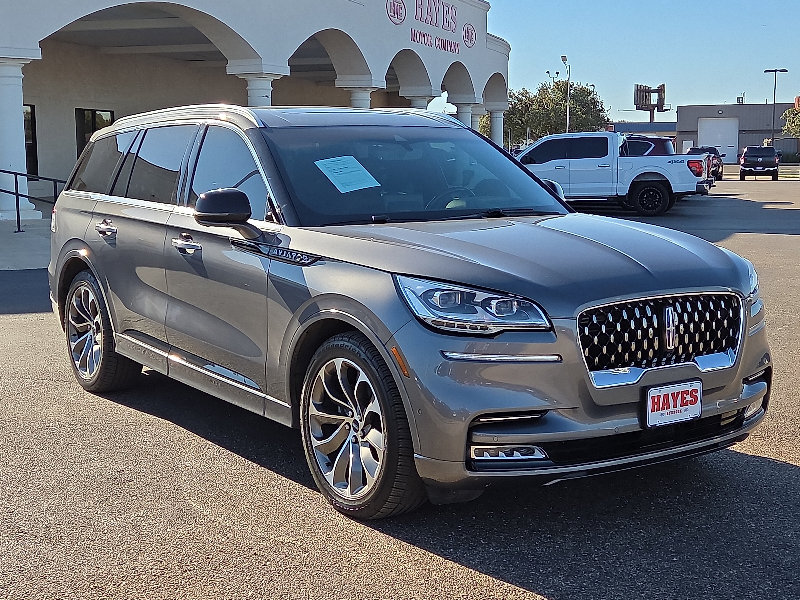 View Lincoln Aviator details
