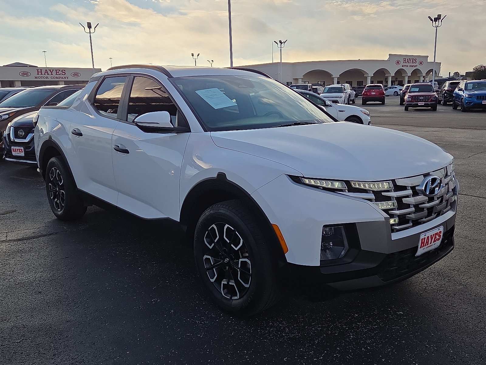View Hyundai Santa Cruz details