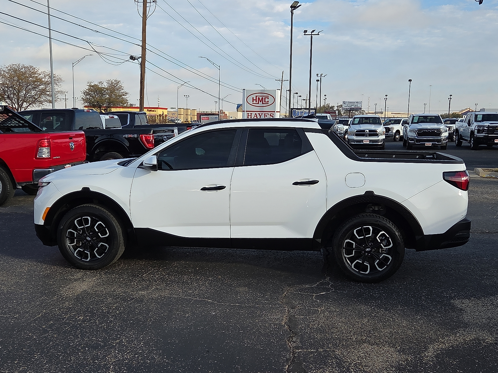 View Hyundai Santa Cruz details