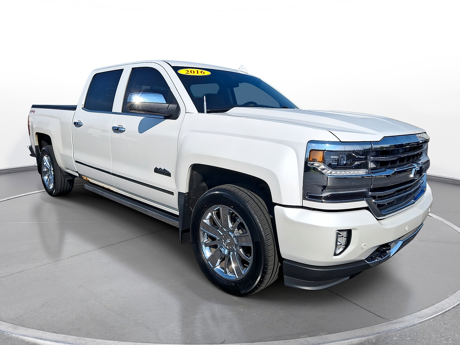 Iridescent Pearl Tricoat - G1W 2016 Chevrolet Silverado 1500 Pickup Truck Four-Wheel Drive Automatic