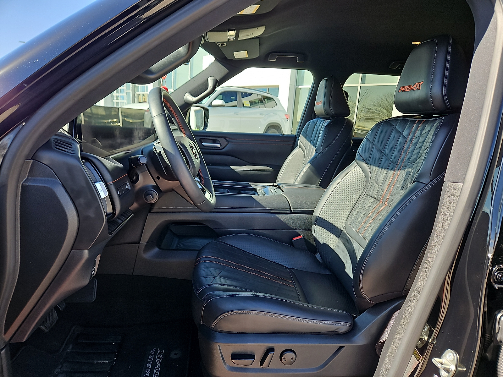 2025 Nissan Armada PRO-4X 4WD - 11