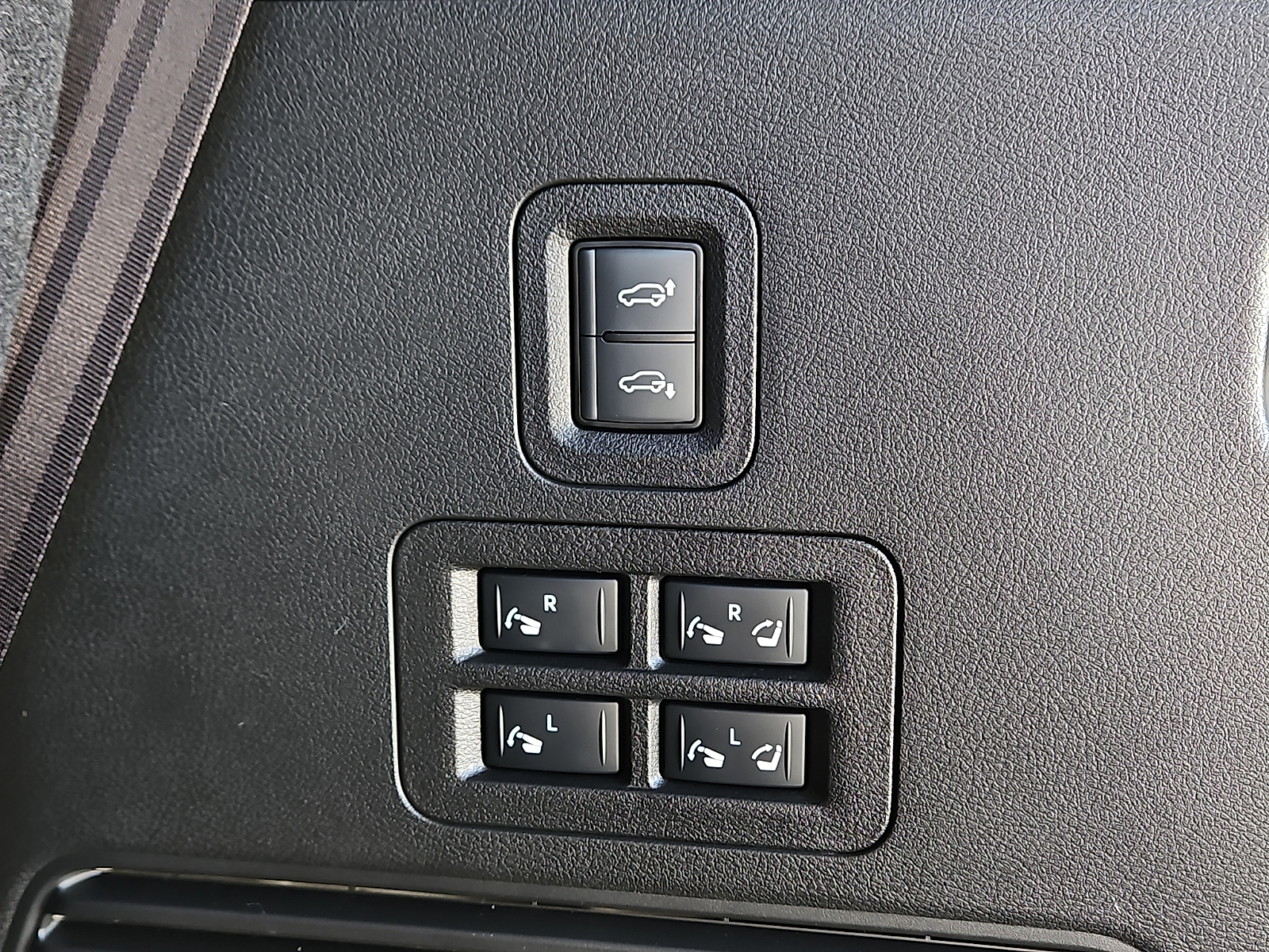 2025 Nissan Armada PRO-4X 4WD - 7