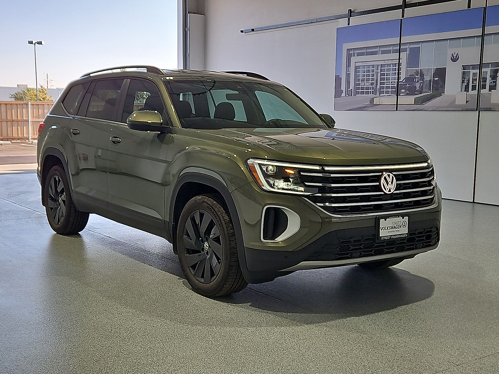 2026 Volkswagen Atlas SE with Technology - 1