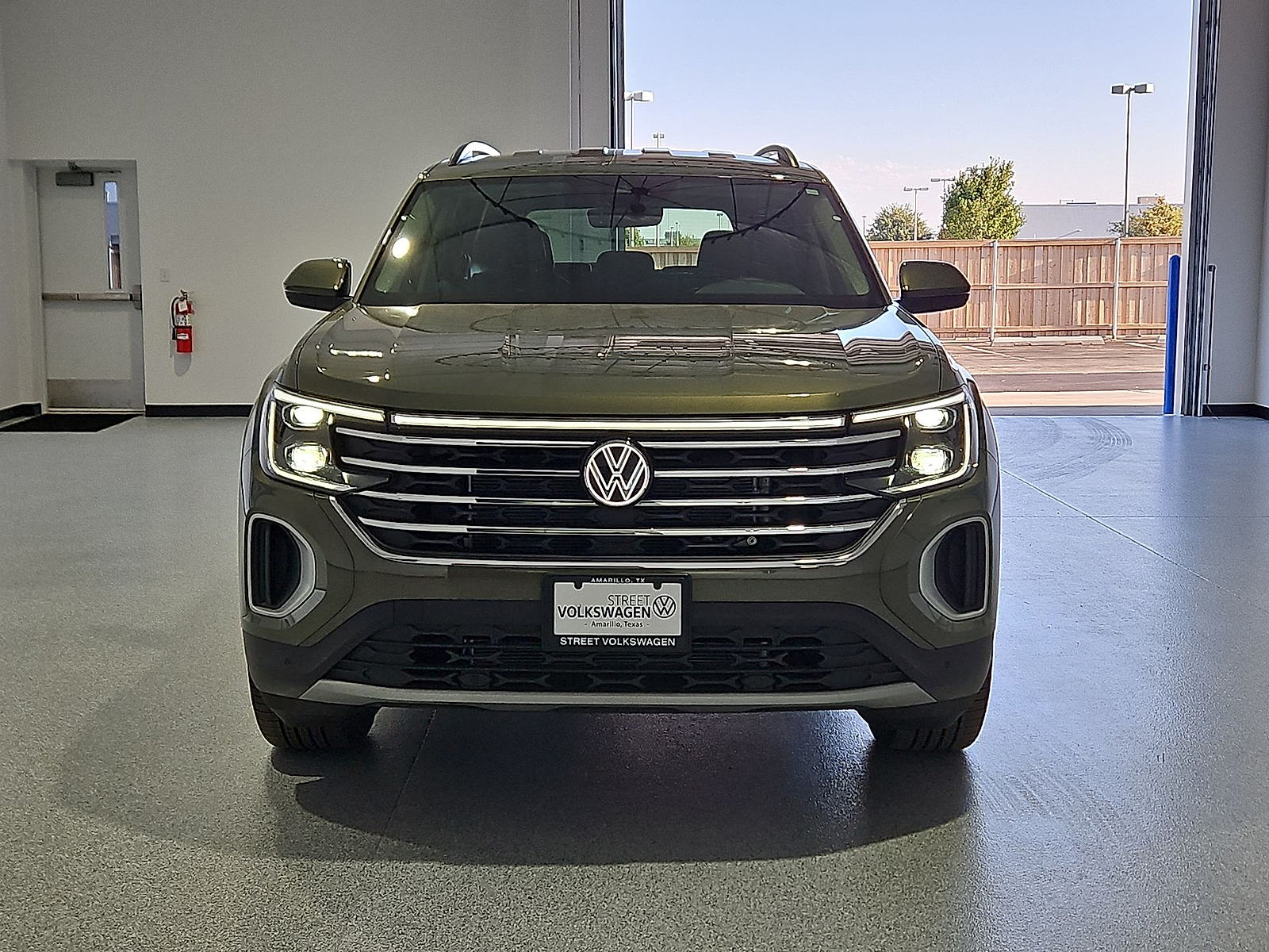 2026 Volkswagen Atlas SE with Technology - 2