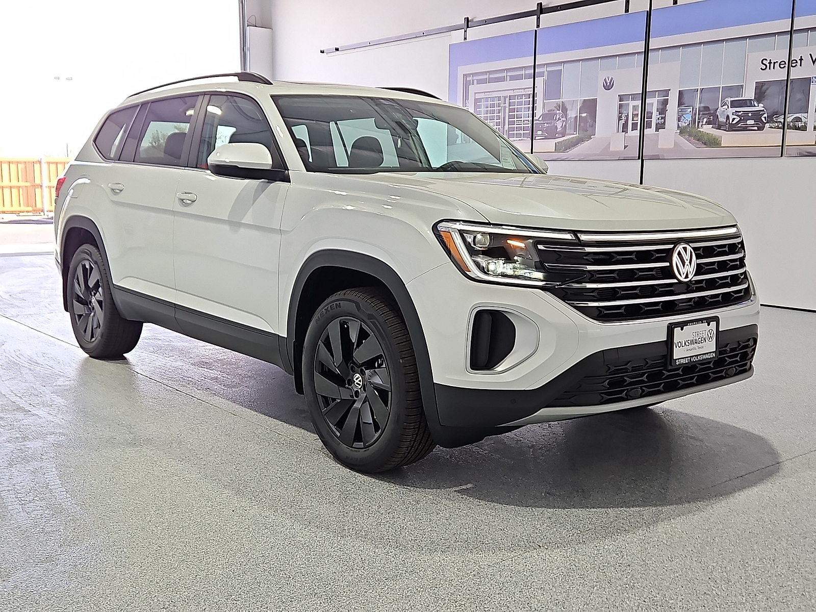 2026 Volkswagen Atlas SE with Technology - 3