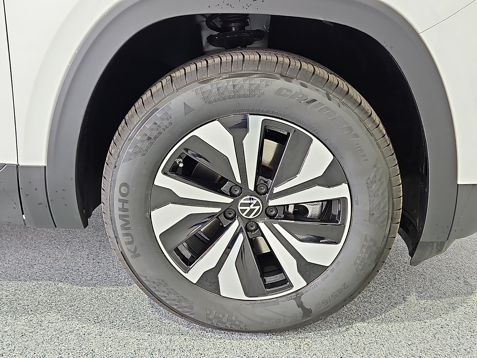 2026 Volkswagen Atlas Cross Sport SE - 3