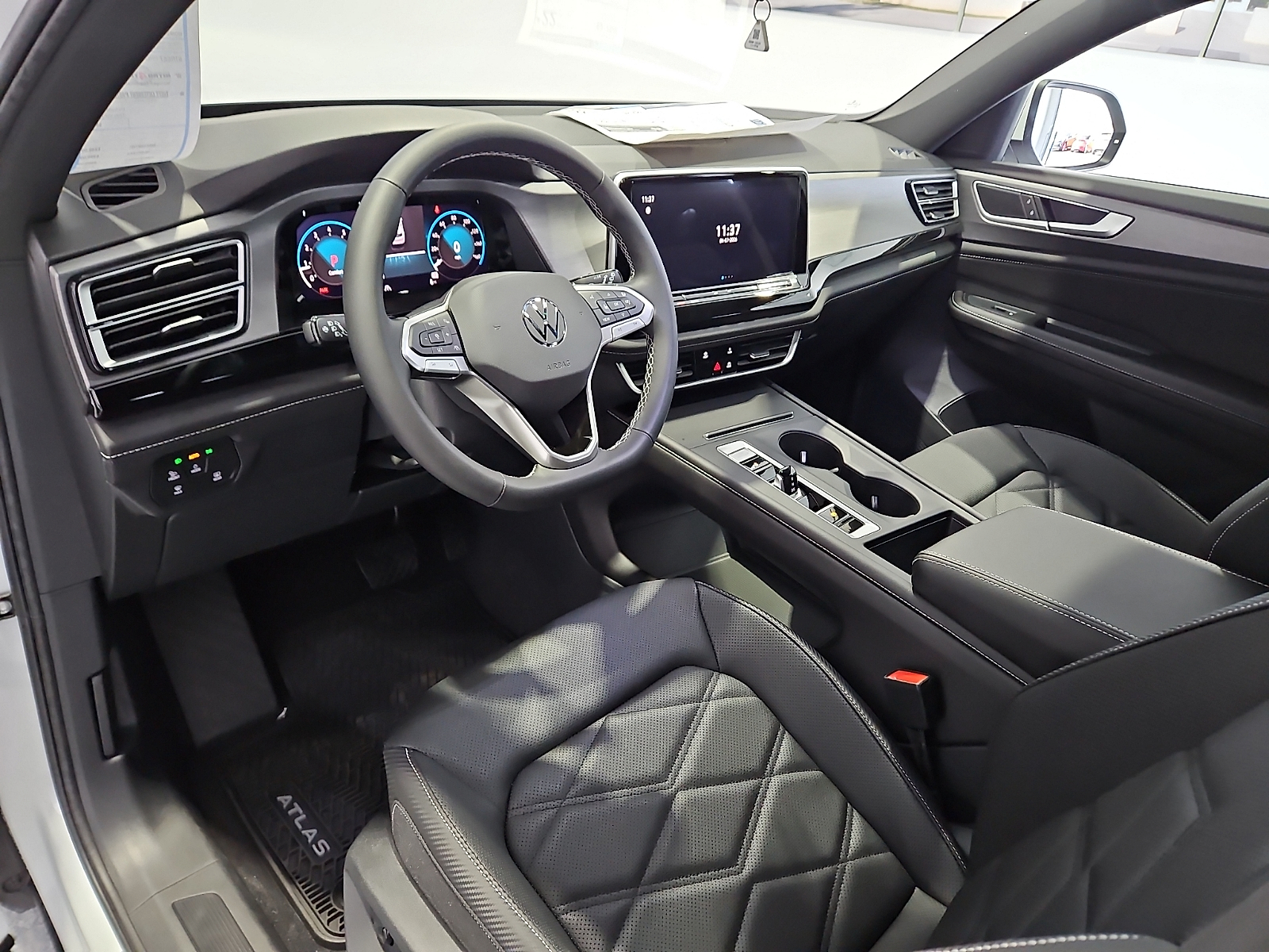 2026 Volkswagen Atlas Cross Sport SE - 10