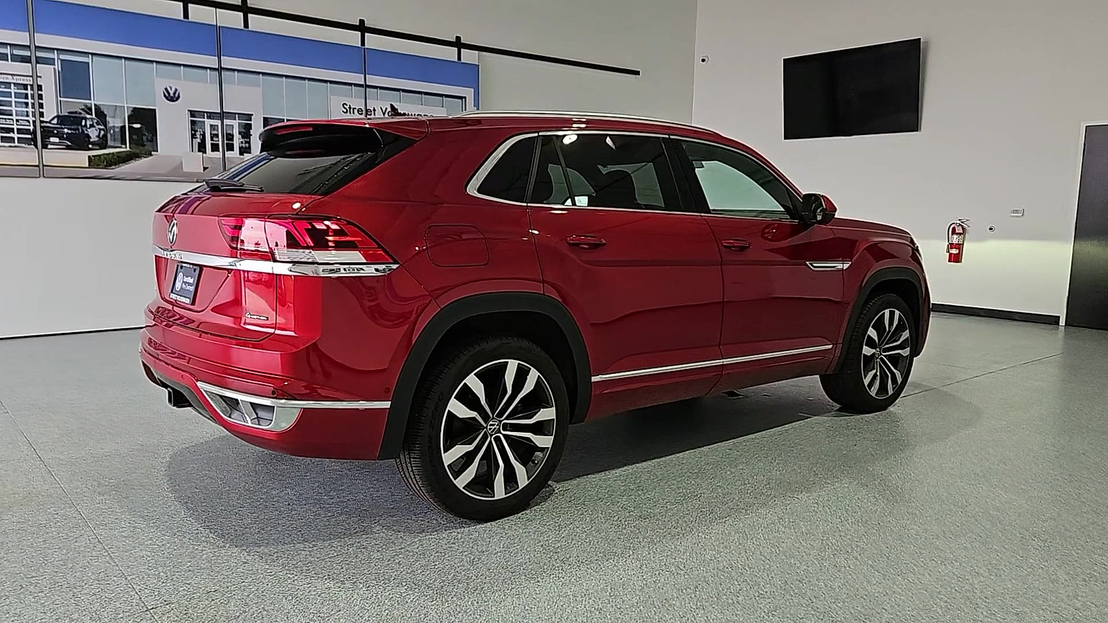 2023 Volkswagen Atlas Cross Sport 3.6L V6 SEL Premium R-Line - 7