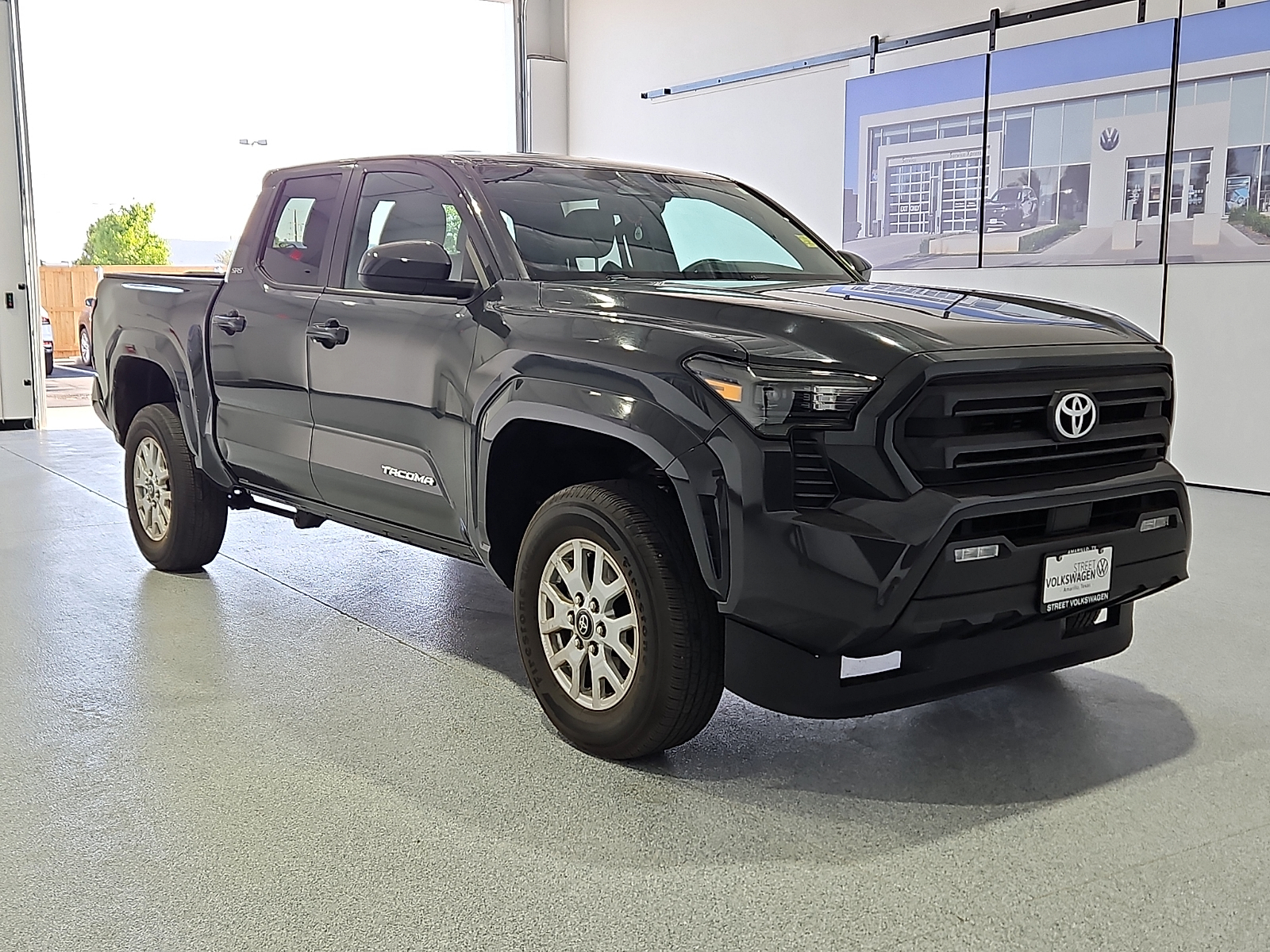 2024 Toyota Tacoma SR5 - 3