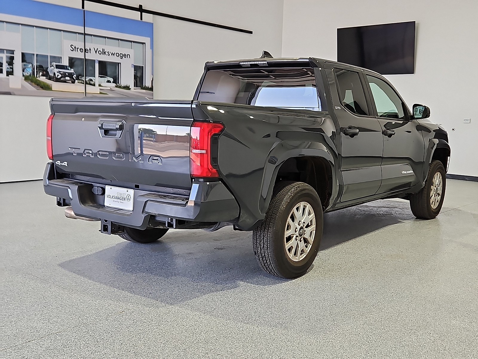 2024 Toyota Tacoma SR5 - 2