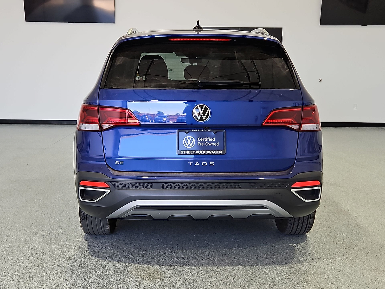 2023 Volkswagen Taos 1.5T SE Dusk Blue Metallic at Bobby Duby Motors
