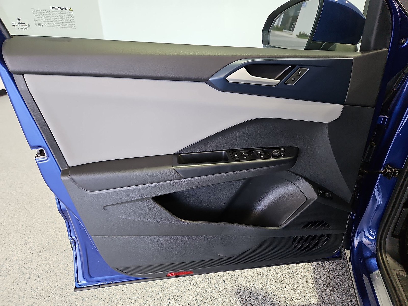 2023 Volkswagen Taos 1.5T SE Dusk Blue Metallic at Bobby Duby Motors