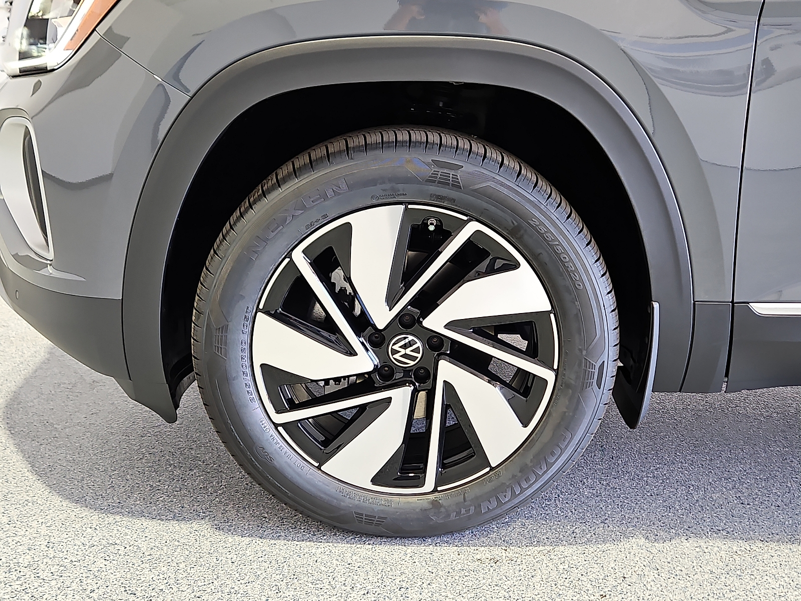 2026 Volkswagen Atlas SEL - 4