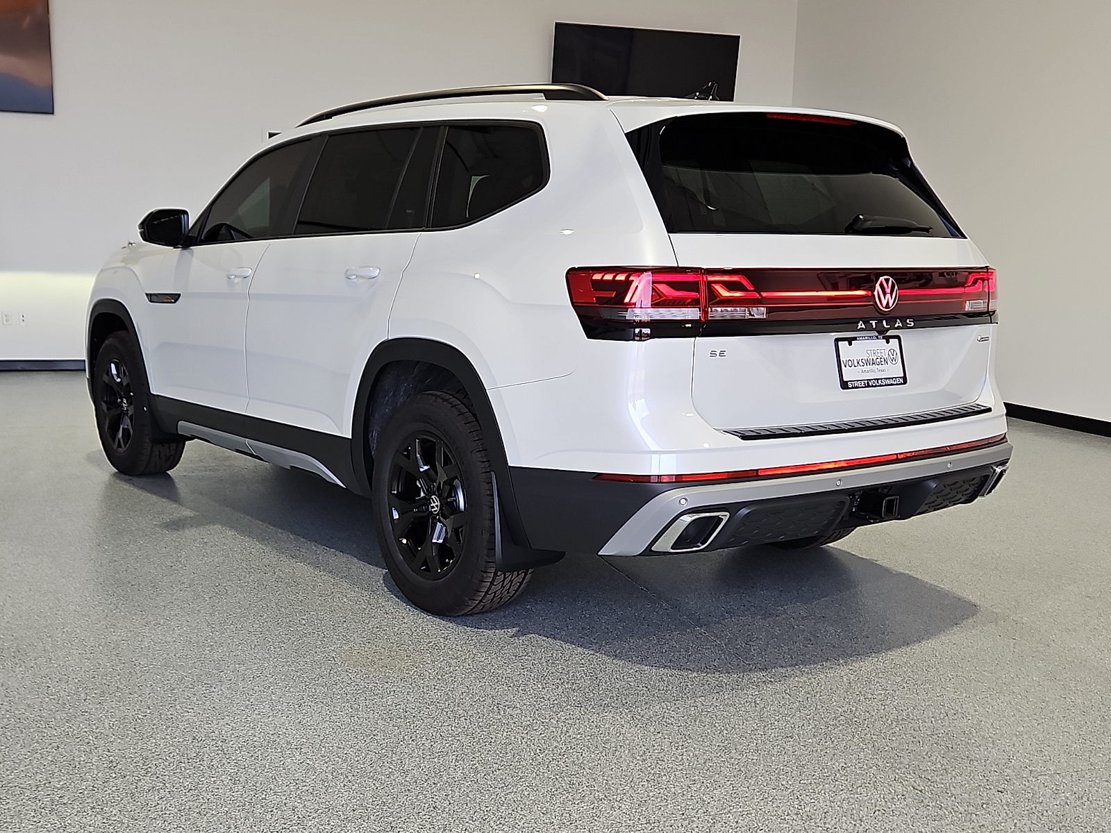 2026 Volkswagen Atlas Peak Edition Opal White Pearl at Street VW of Amarillo