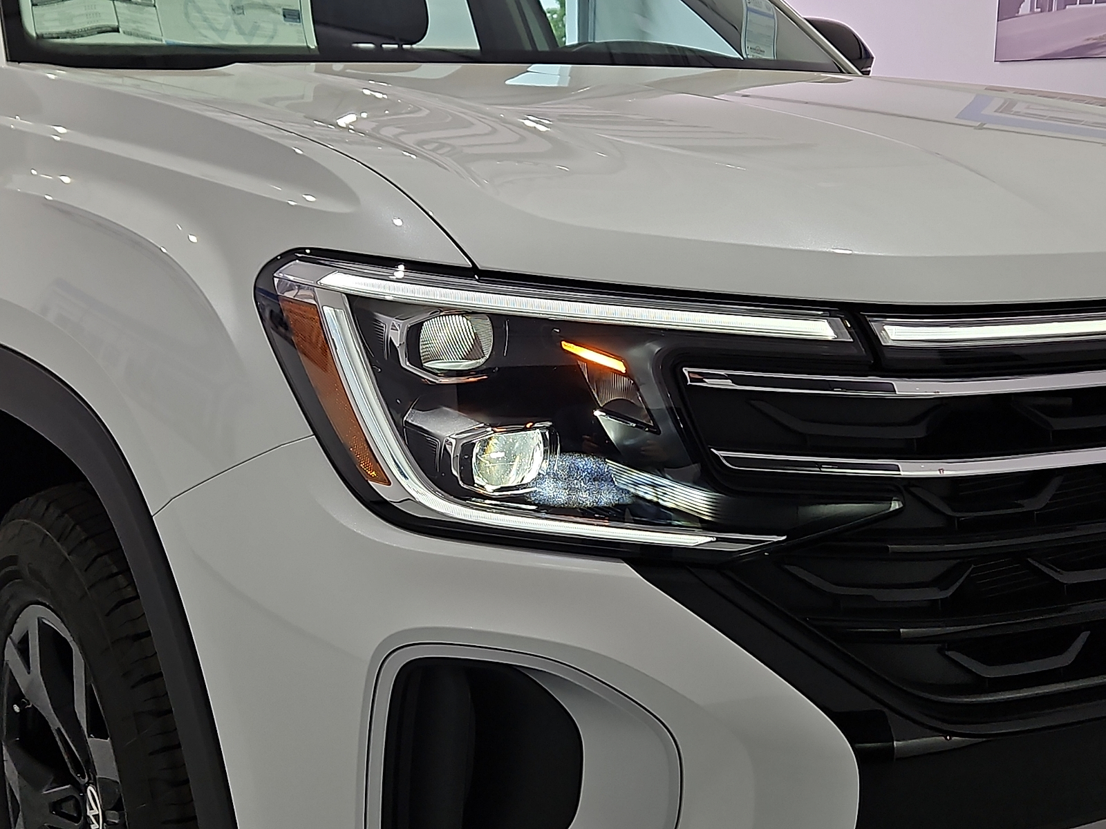 2026 Volkswagen Atlas Peak Edition Opal White Pearl at Street VW of Amarillo