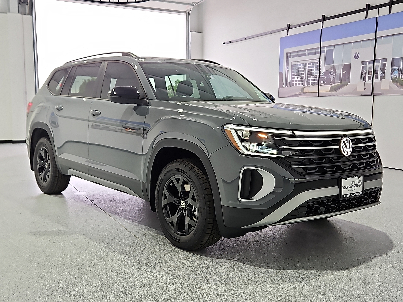 2026 Volkswagen Atlas Peak Edition - 3