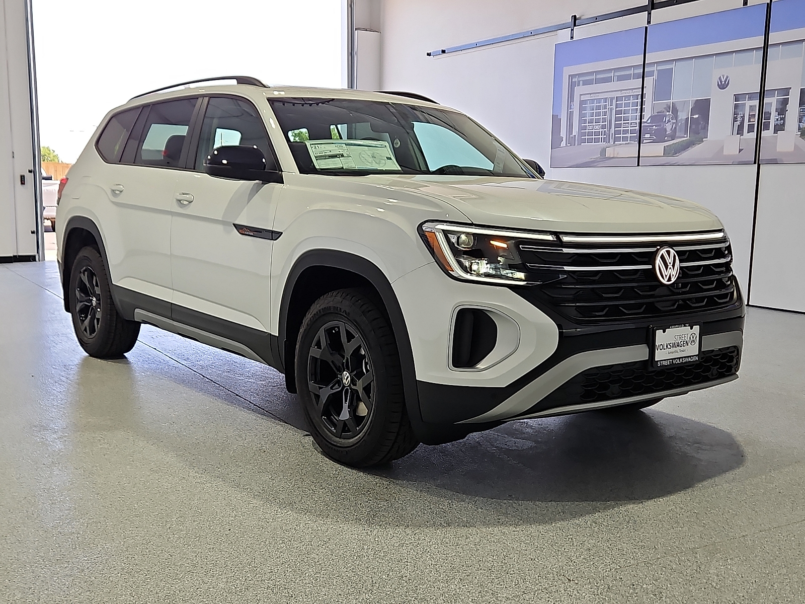 2026 Volkswagen Atlas Peak Edition - 3