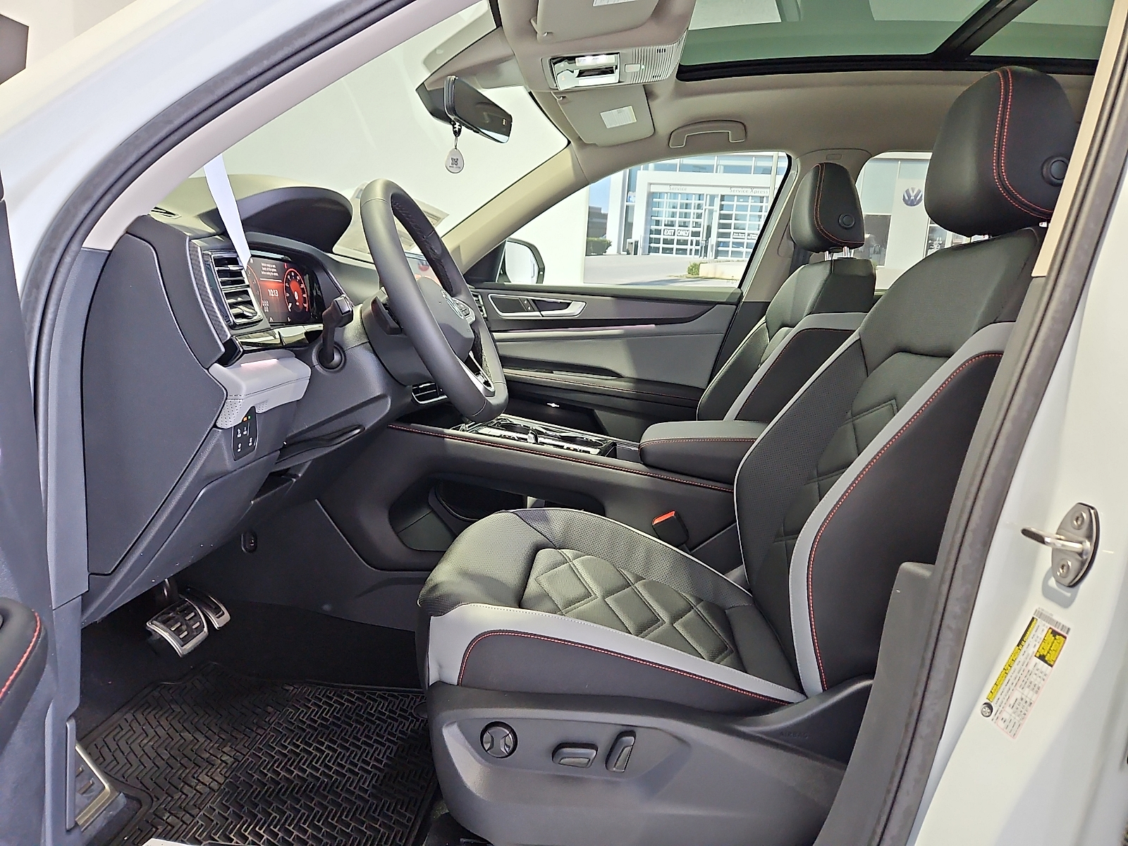 2026 Volkswagen Atlas Peak Edition - 10